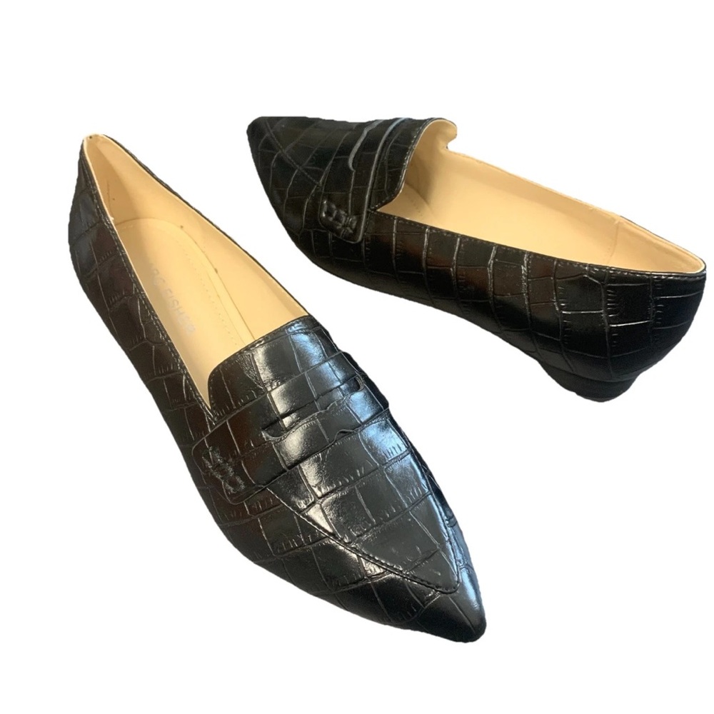 Marc Fisher Black Faux Vegan Leather Crocodile Embossed Pointed Toe Flats5.5